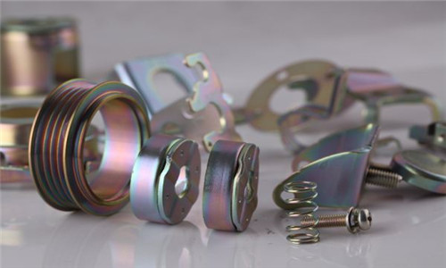 一種三價鉻鈍化劑的成份和配方，就看您的機緣！